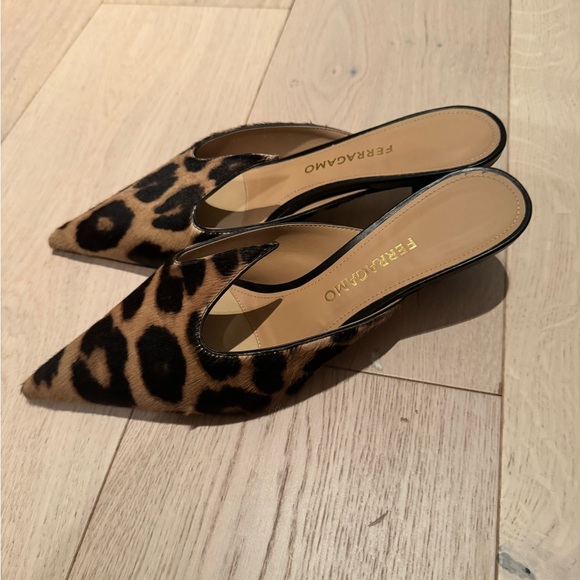 Salvatore Ferragamo Dorye Calf Hair Pointed-Toe Mules - Picture 2 of 3